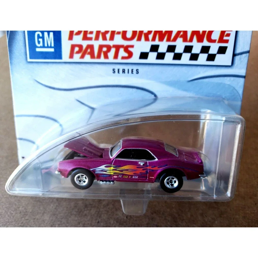 2003 Hot Wheels 67 CAMARO Magenta 100% Preferred GM Performance Parts 2/4 RR MAG
